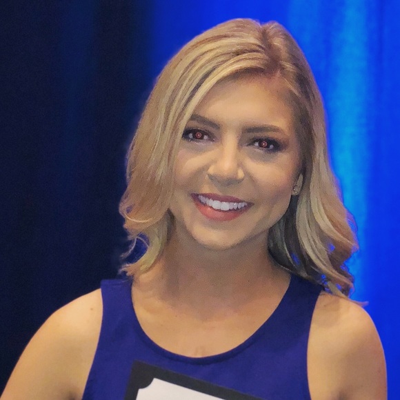 Meet your Posher, Leah - Picture 1 of 1